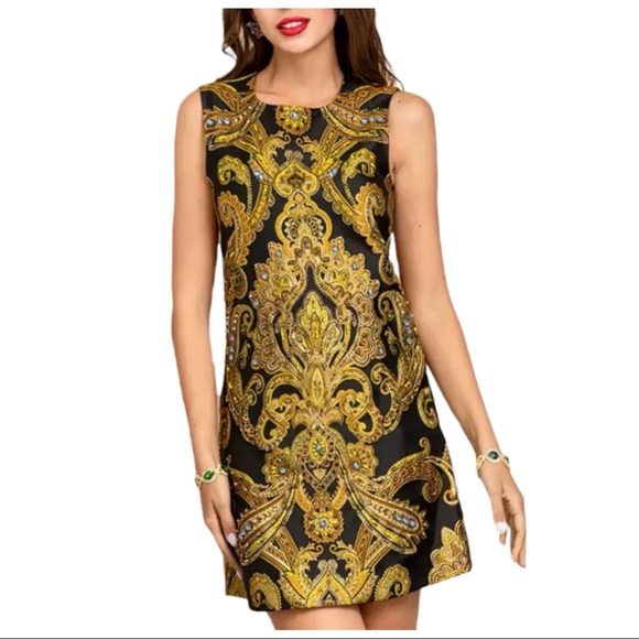 The Ulia Embellished Dress - Picture 5 of 10